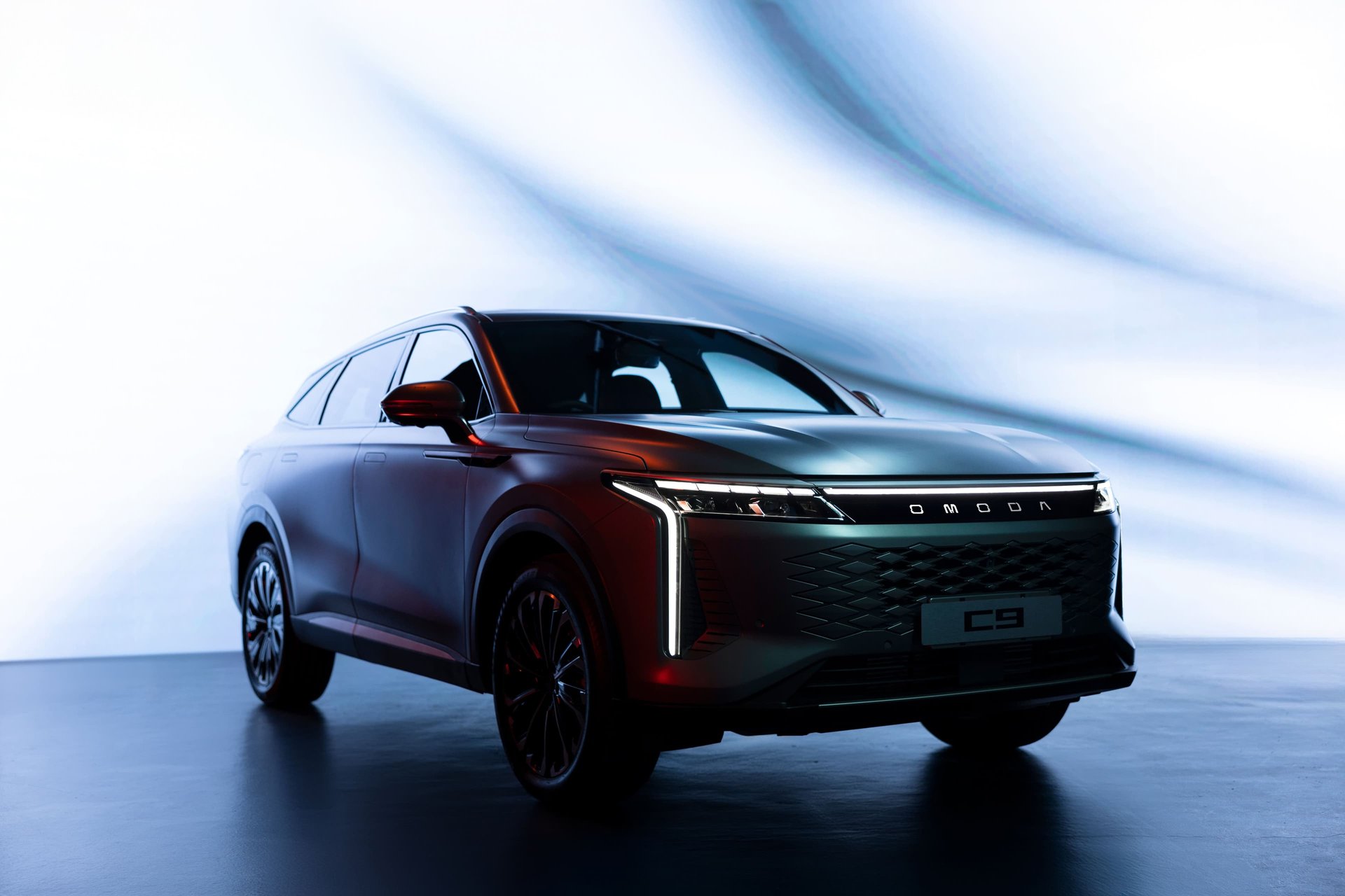 Omoda C9 front view